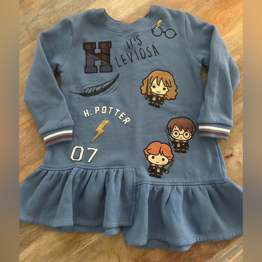 Harry Potter ‘It’s Leviosa’ Blue Ruffle Sweatshirt
